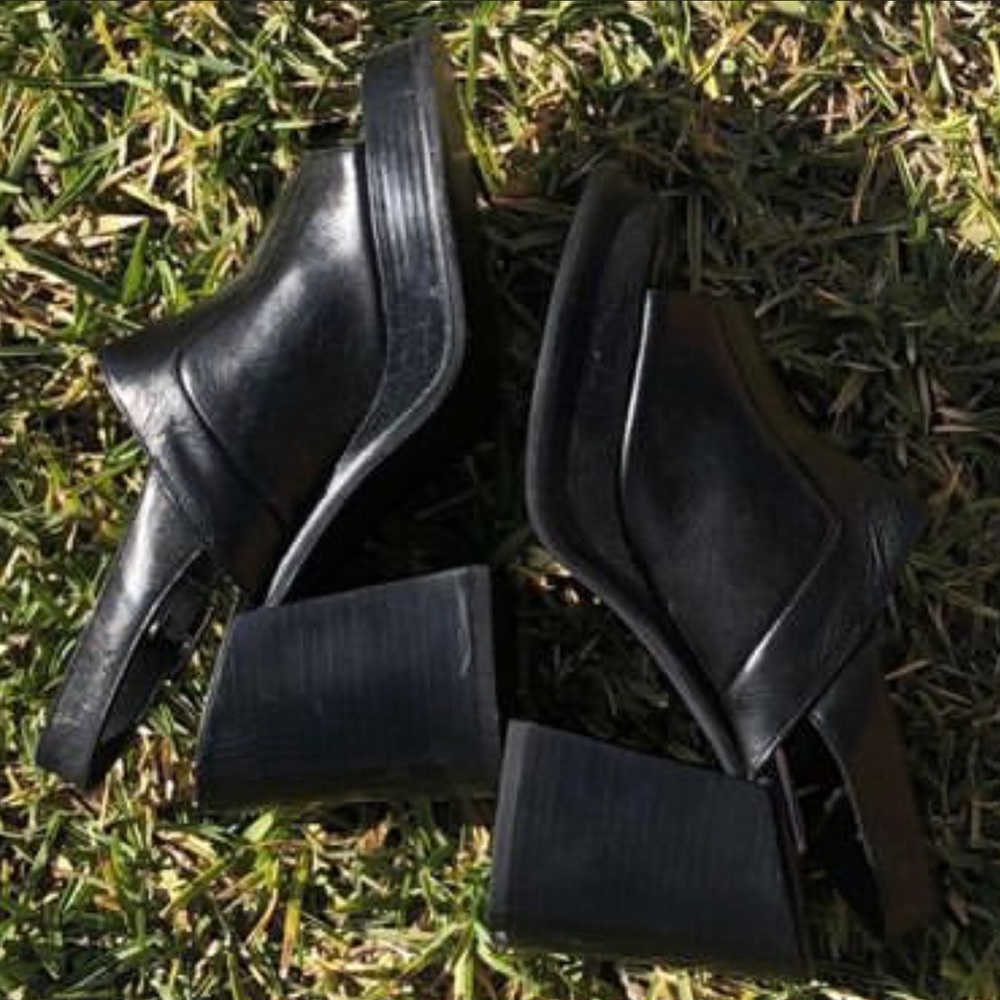 Chinese Laundry Platform Wedges